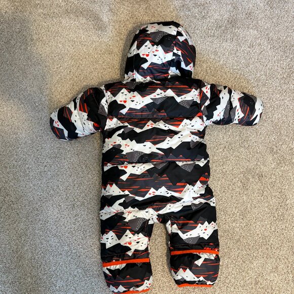 Columbia Baby Black and Orange Puffer Bunting Suit Down Filled 3-6 months winter - Picture 9 of 10